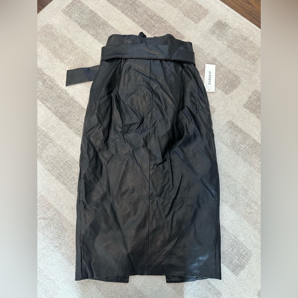 Bardot Women’s Wrap Button Pu Skirt In Black Faux Leather NWT (Size S/6) - Picture 4 of 10